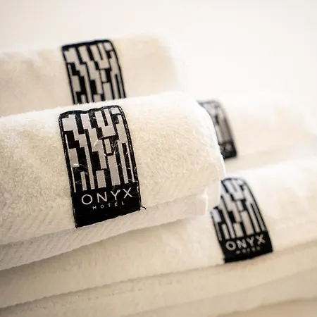 Onyx Hotel 3*