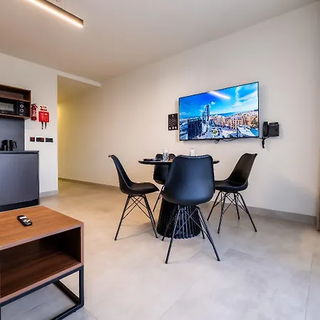 Onyx Hotel