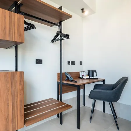 Onyx Hotel 3*