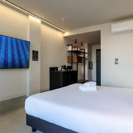 Onyx 5* Saint Julian's