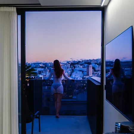 Onyx 5* Saint Julian's