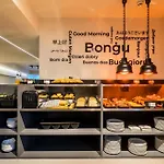 Onyx Hotel