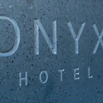 Onyx 3*