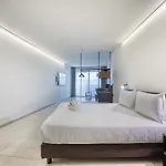 Onyx Hotel