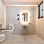 Onyx Hotel 3*