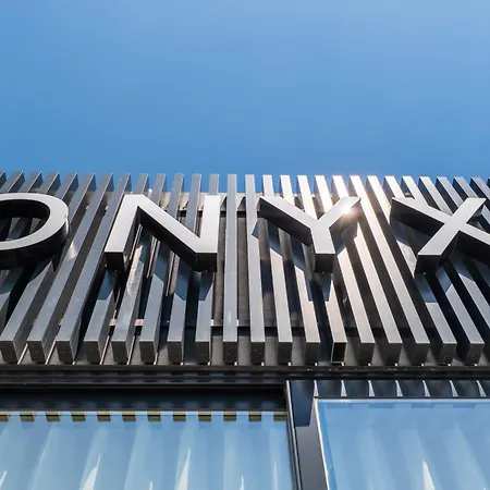 Onyx מלון 3*