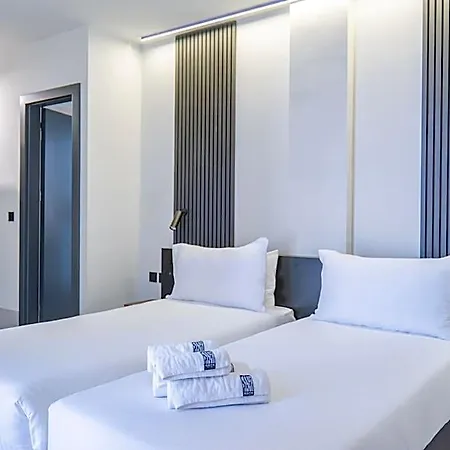 Onyx Hotel 3*