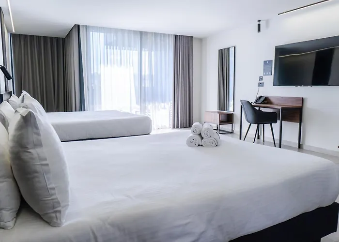 Hotel Onyx San Ġiljan