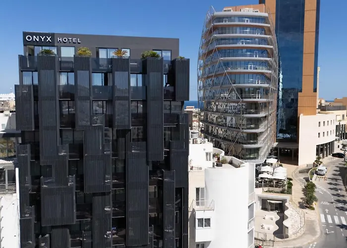 Отель Onyx 3*